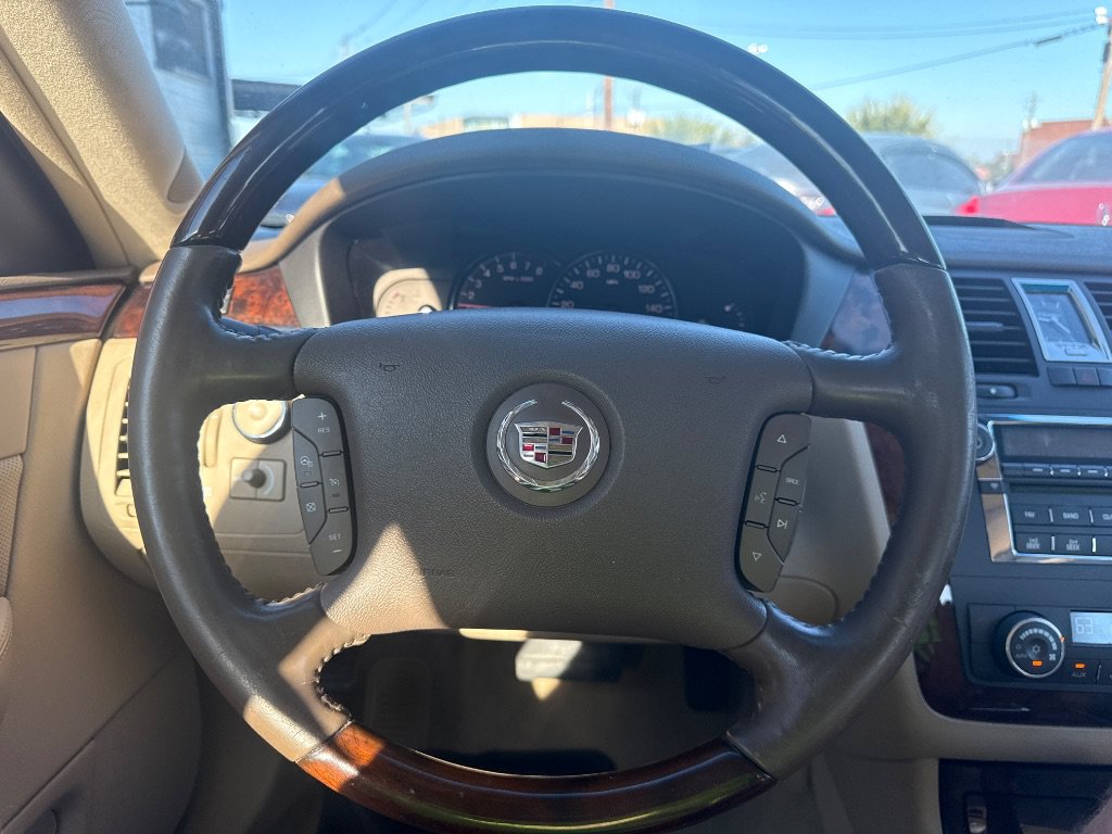 Used 2006 Cadillac DTS FWD image 13