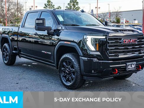 Used 2026 GMC Sierra 2500 AT4 w/ AT4 Preferred Package AWD/4WD image 4