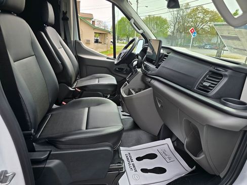 New 2026 Ford Transit 250 148 Medium Roof image 12