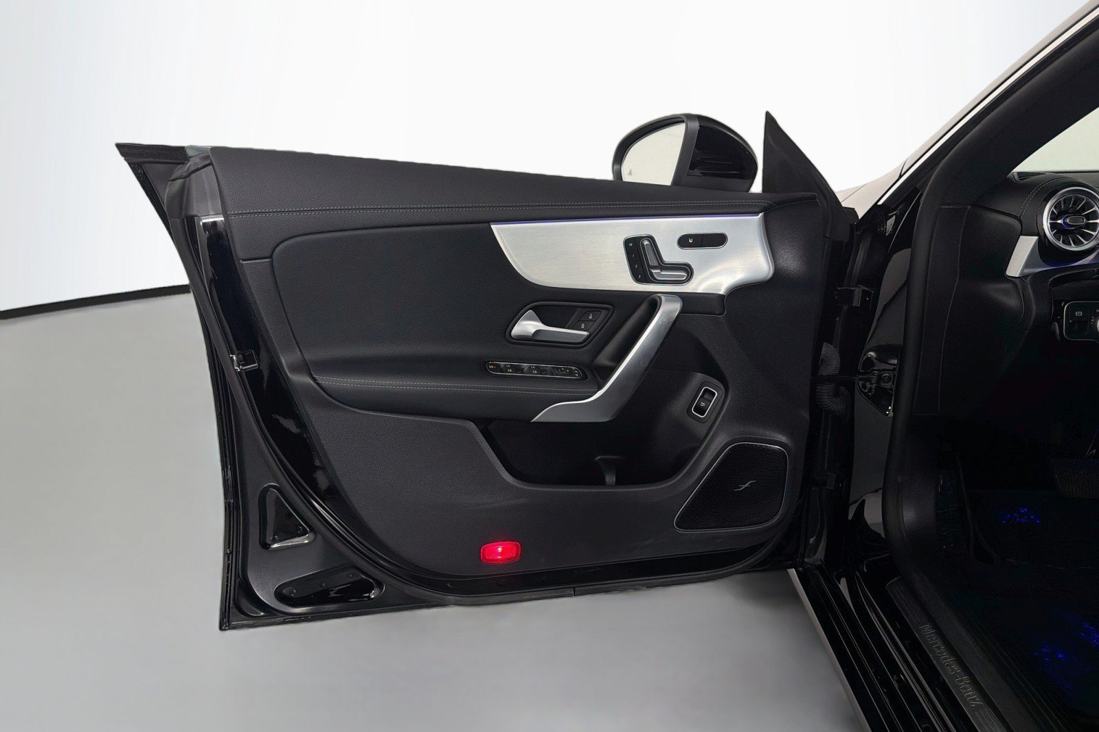Certified 2023 Mercedes-Benz CLA 250 image 24