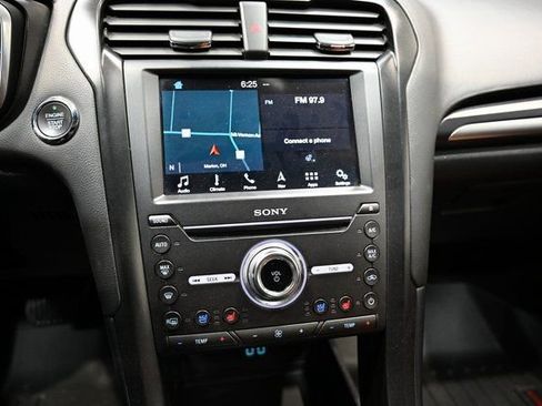 Used 2019 Ford Fusion Titanium image 14