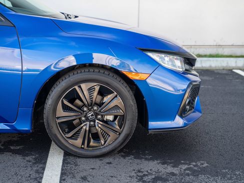 Used 2019 Honda Civic EX image 9