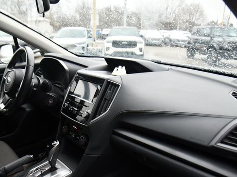 Used 2019 Subaru Crosstrek 2.0i Premium image 12