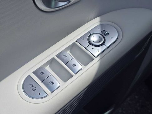Used 2024 Hyundai Ioniq 5 SEL RWD image 23