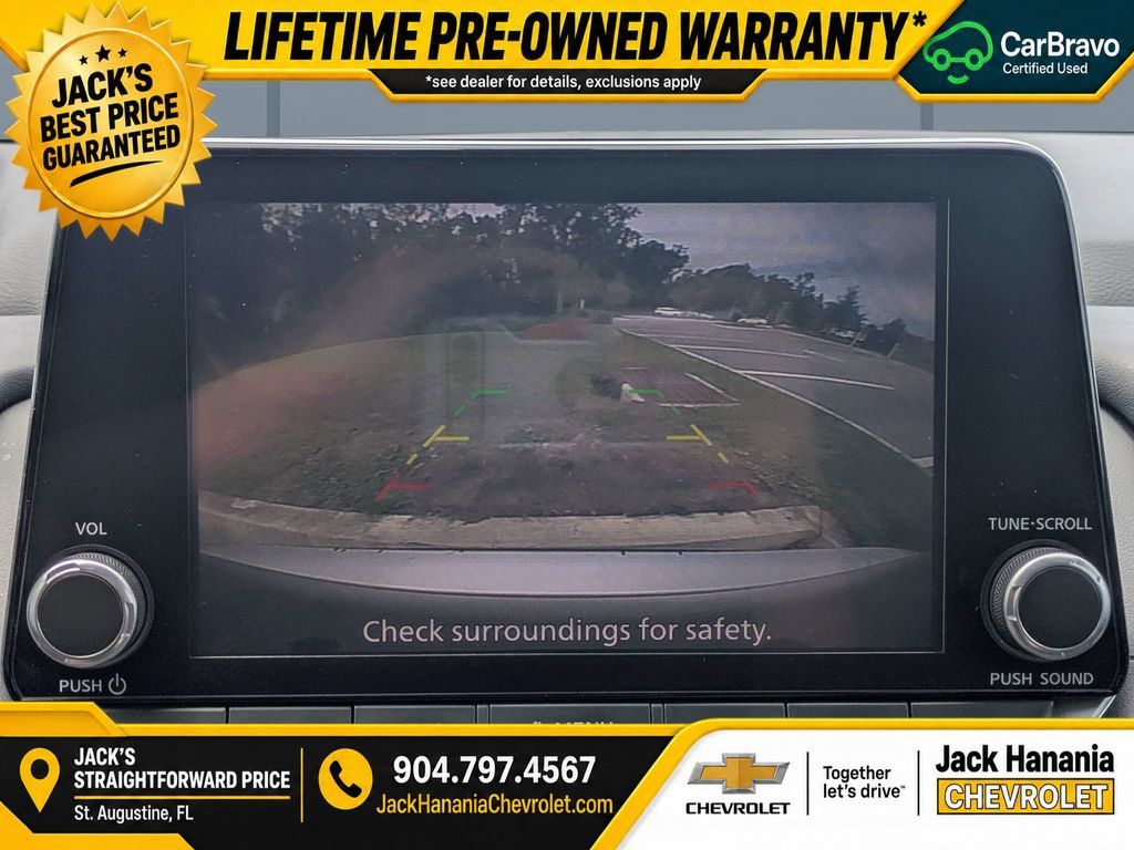 Used 2024 Nissan Rogue SV FWD image 22