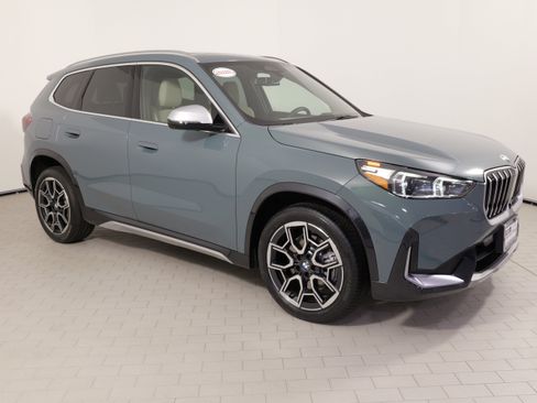 Used 2023 BMW X1 xDrive28i w/ Premium Package AWD/4WD image 8