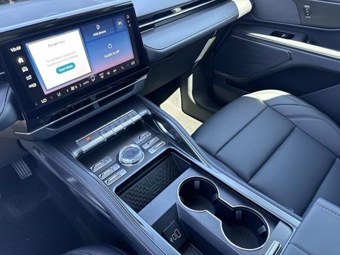 New 2026 Lincoln Nautilus Premier AWD/4WD image 25