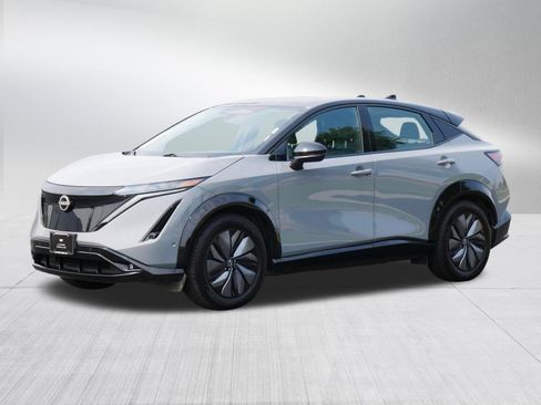 Used 2023 Nissan Ariya AWD/4WD image 2
