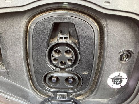 Used 2021 Ford Mustang Mach-E Premium image 20