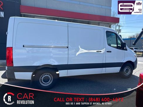 Used 2022 Mercedes-Benz Sprinter 2500 image 8