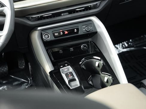 Certified 2025 Audi Q5 Premium w/ Premium Plus AWD/4WD image 14