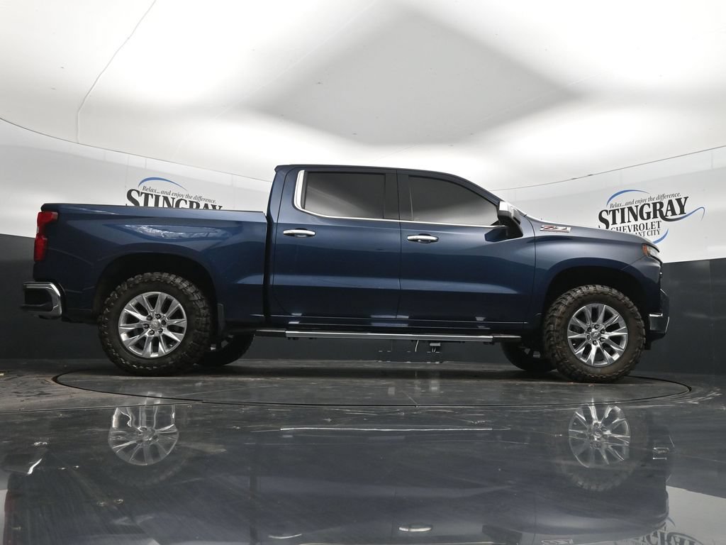 Used 2022 Chevrolet Silverado 1500 LTZ w/ LTZ Premium Package AWD/4WD image 33