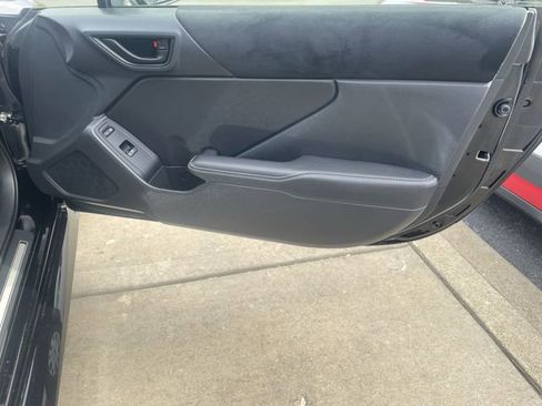 Used 2025 Toyota GR86 Premium w/ ALL Weather Mat Package (TMS) RWD image 36