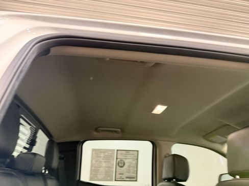 Used 2022 Ford Ranger Lariat w/ Equipment Group 501A High image 16