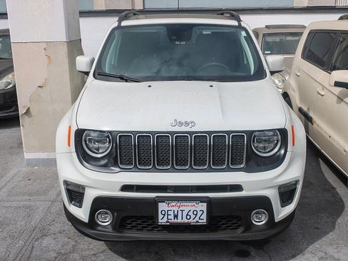 Used 2021 Jeep Renegade Latitude w/ Luxury Group I AWD/4WD image 3