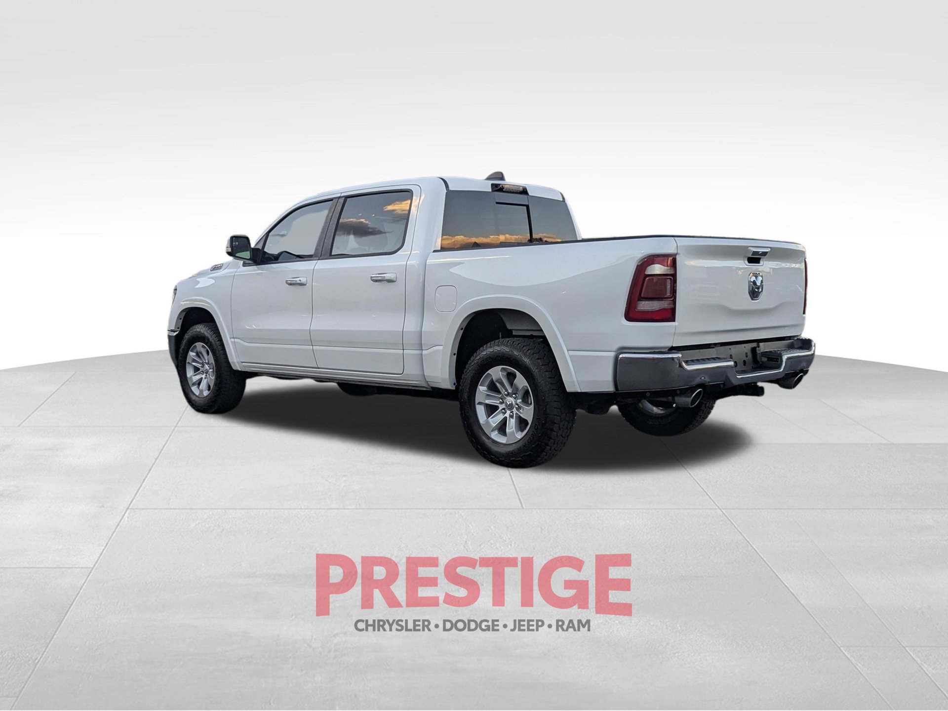 Used 2021 RAM 1500 Laramie w/ Advanced Safety Group AWD/4WD image 12