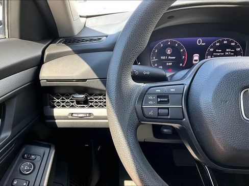 Used 2024 Honda Accord LX image 18