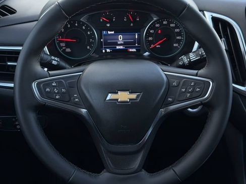 Used 2024 Chevrolet Equinox LT FWD image 12