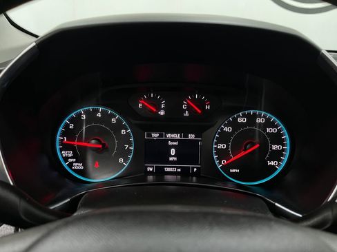 Used 2018 Chevrolet Equinox LT image 22