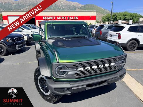 Used 2024 Ford Bronco Outer Banks AWD/4WD image 1