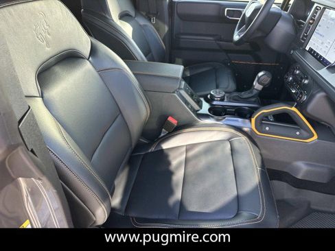 Used 2024 Ford Bronco Badlands image 13