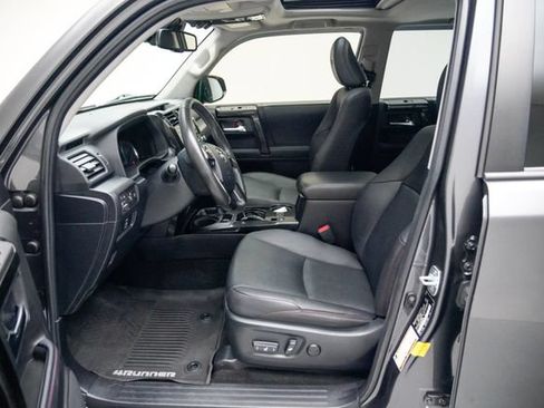 Used 2021 Toyota 4Runner TRD Off-Road Premium w/ Moonroof Package AWD/4WD image 14