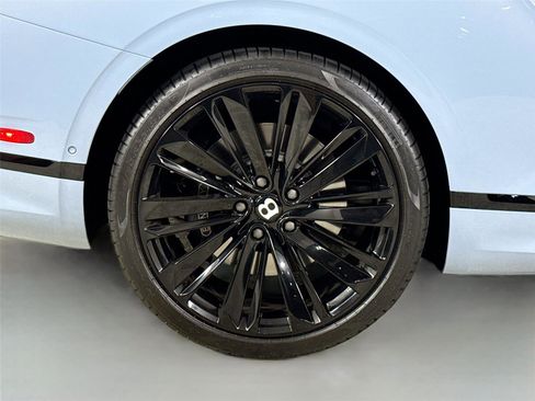 Used 2022 Bentley Continental GT Speed image 33
