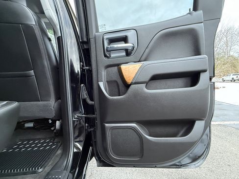 Used 2018 Chevrolet Silverado 2500 LTZ w/ LTZ Plus Package image 34