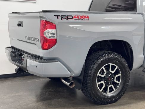 Used 2018 Toyota Tundra Limited w/ Limited Premium Package image 6