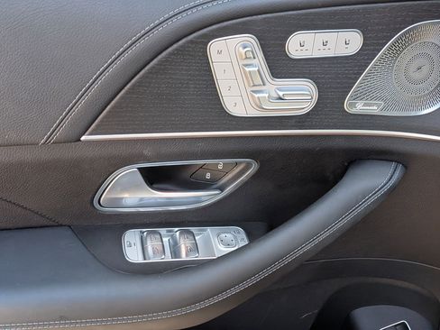 Certified 2025 Mercedes-Benz GLE 53 AMG 4MATIC image 13