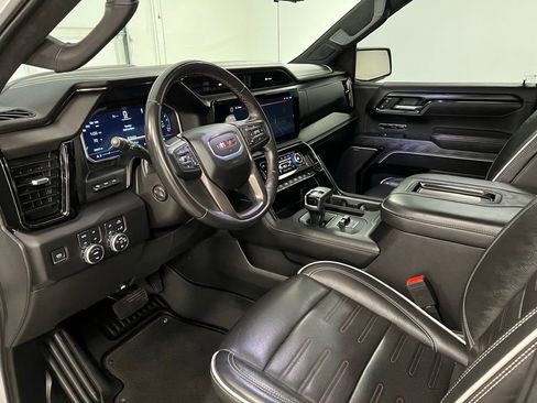 Used 2022 GMC Sierra 1500 AT4X image 26