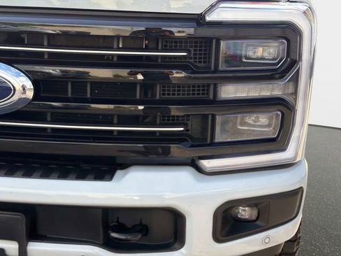 Used 2025 Ford F250 Platinum w/ Tremor Off-Road Package image 9