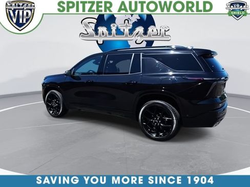 Used 2024 Chevrolet Traverse RS AWD/4WD image 2