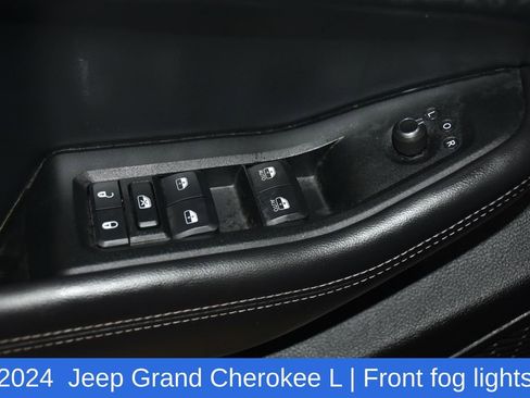 Used 2024 Jeep Grand Cherokee L Limited w/ Luxury Tech Group II AWD/4WD image 23
