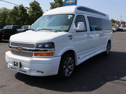 New 2025 Chevrolet Express 2500 Extended w/ Driver Convenience Package image 40
