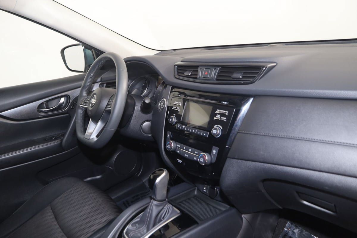 Used 2017 Nissan Rogue SV w/ Midnight Edition AWD/4WD image 33