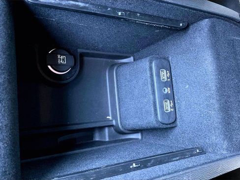 Used 2021 Chrysler 300 S image 24