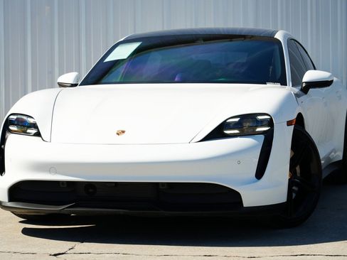 Used 2020 Porsche Taycan 4S w/ Premium Package image 3