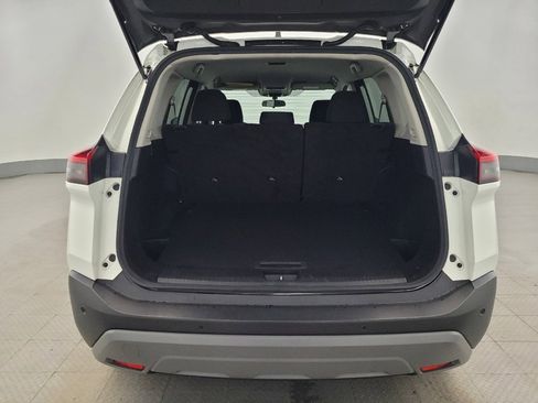 Used 2023 Nissan Rogue S image 29