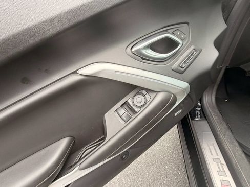 Used 2019 Chevrolet Camaro SS RWD image 21