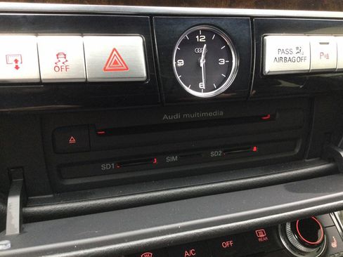 Used 2017 Audi A8 L 4.0T w/ Driver Assistance Package image 19