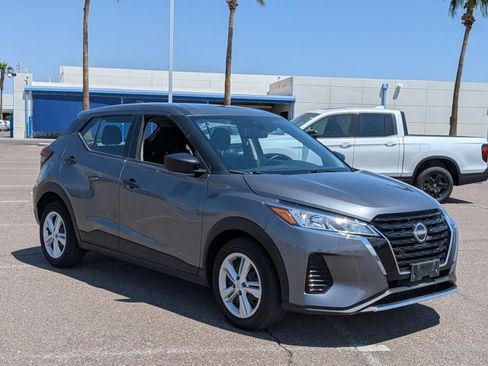 Used 2024 Nissan Kicks S FWD image 3