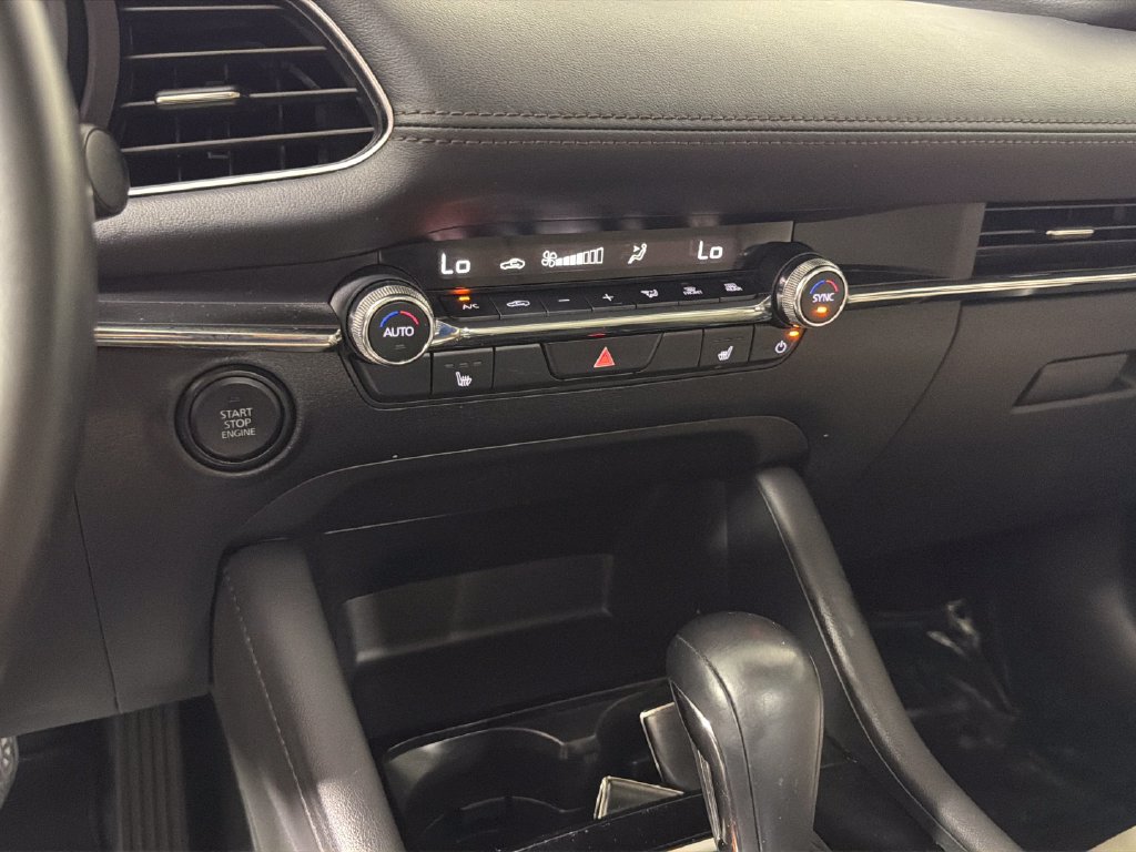 Used 2024 MAZDA MAZDA3 s FWD image 24