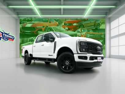 New 2026 Ford F250 Lariat w/ Black Appearance Package