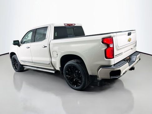 New 2026 Chevrolet Silverado 1500 High Country AWD/4WD image 8