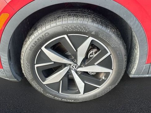 Used 2023 Volkswagen ID.4 Pro S image 8