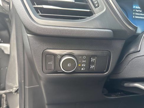 Used 2025 Ford Escape Platinum AWD/4WD image 22