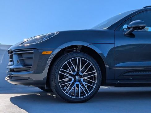 Used 2024 Porsche Macan image 9