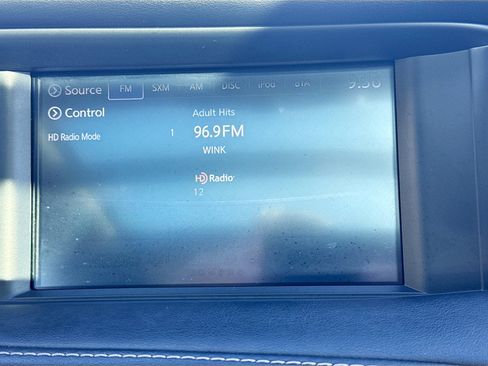 Used 2019 INFINITI QX30 image 15