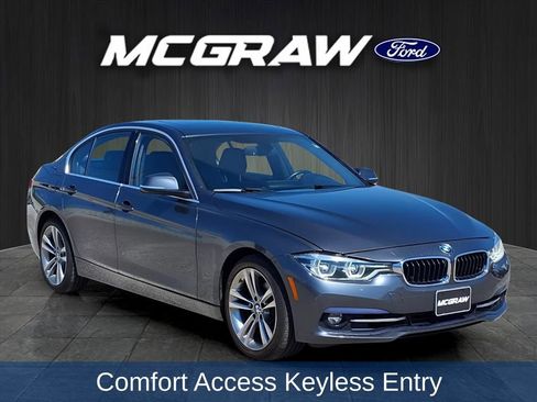Used 2018 BMW 330i xDrive Sedan w/ Convenience Package image 4